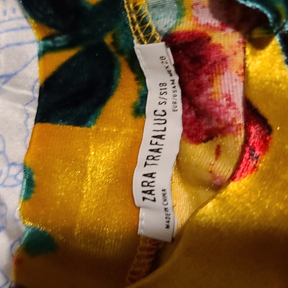 Zara Trafaluc mock neck velour top - Picture 4 of 6